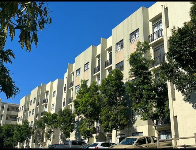 2 BEDROOM APARTMENT FOR SALE IN UMHLANGA RIDGE